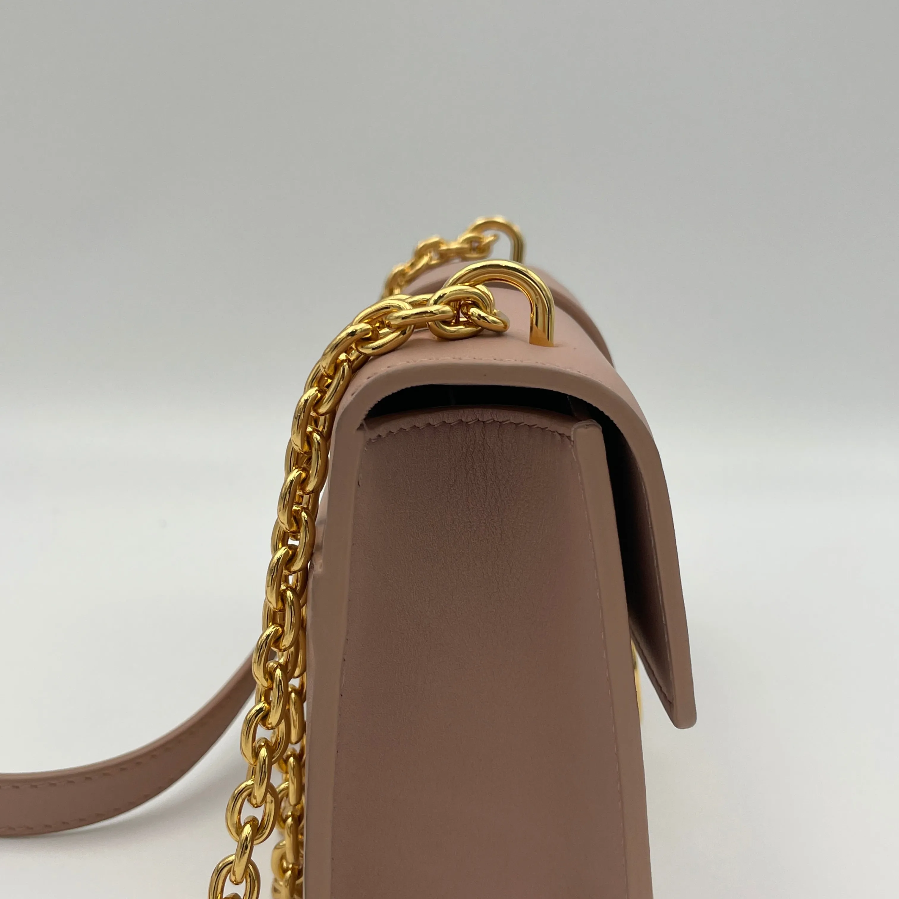 30 Montaigne East West Pink Crossbody Bag in Calfskin, Gold hardware