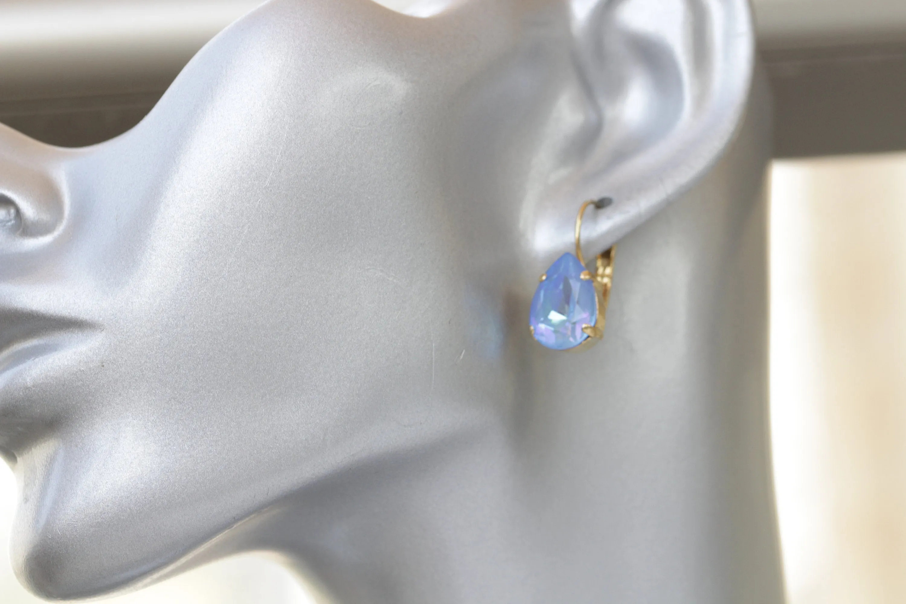 BLUE MINIMALIST EARRINGS