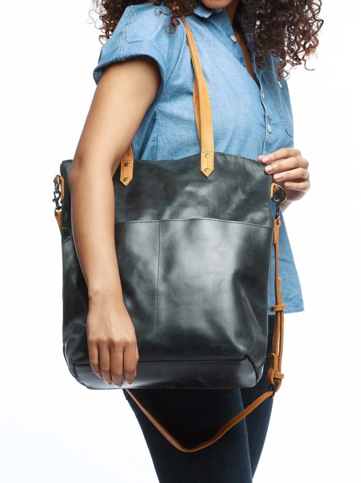 Chaltu Crossbody Tote