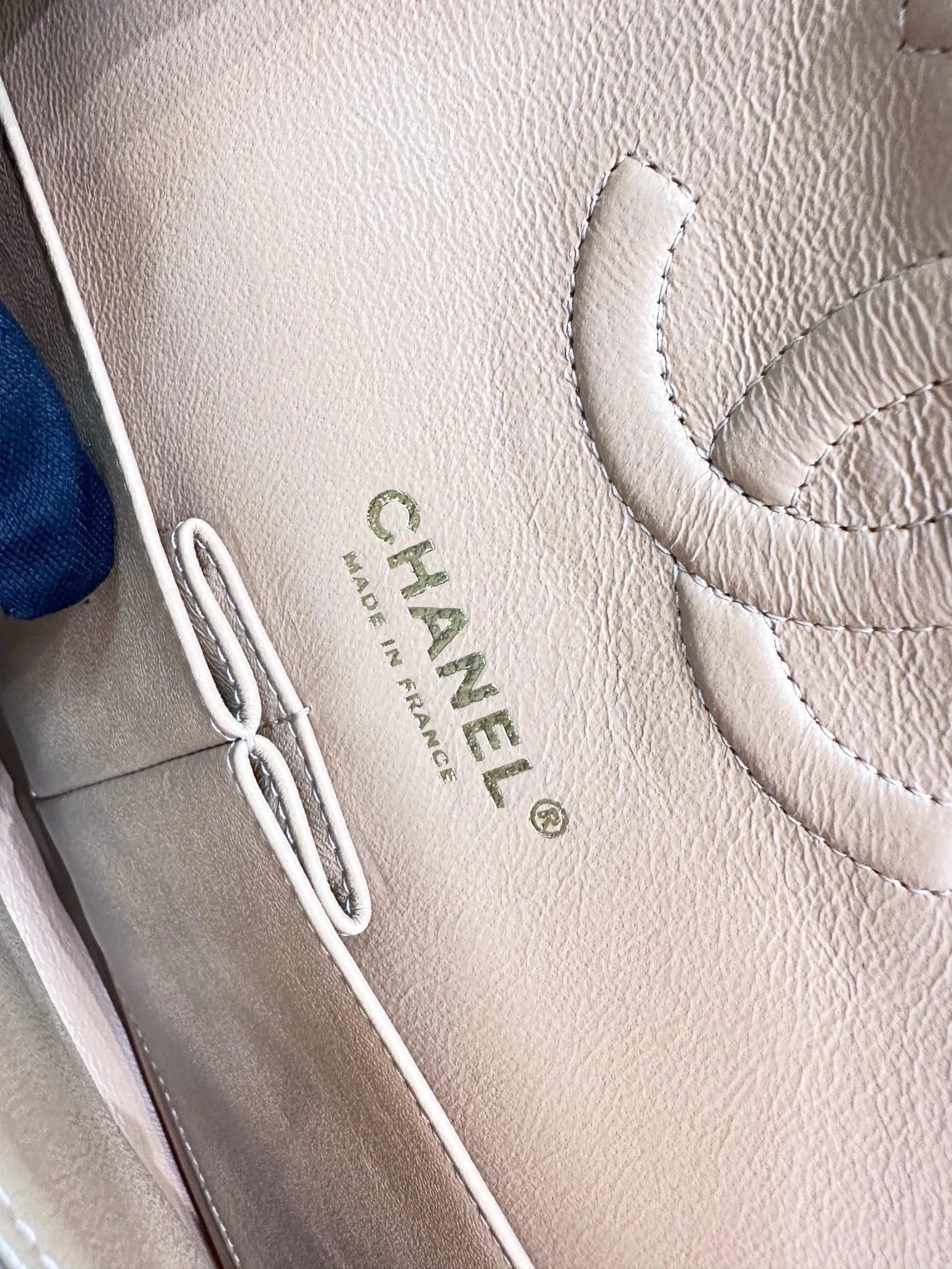 CHANEL Caviar Quilted Medium Double Flap Beige