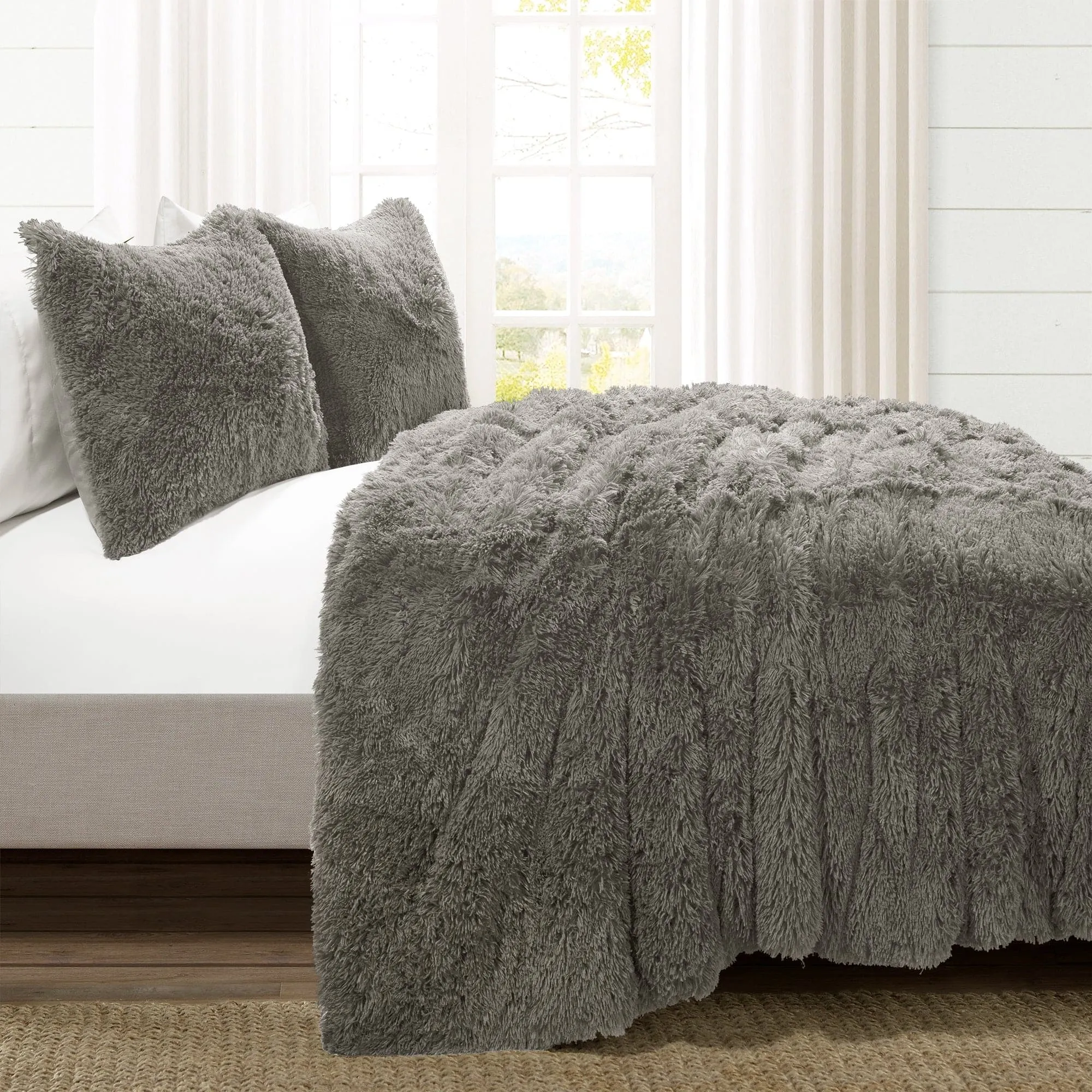 Emma Faux Fur Comforter Set