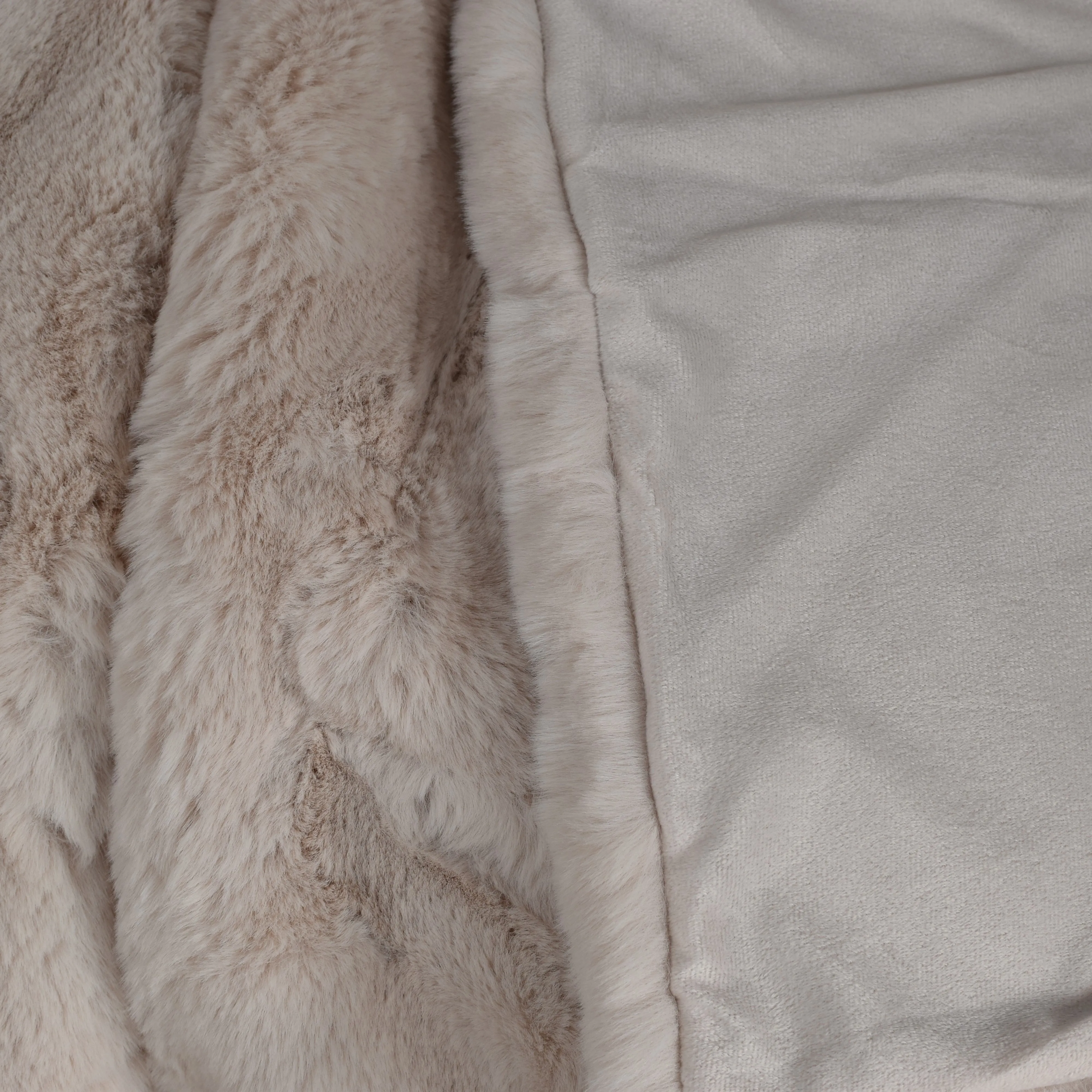 Luxury Fur Throw - Natural