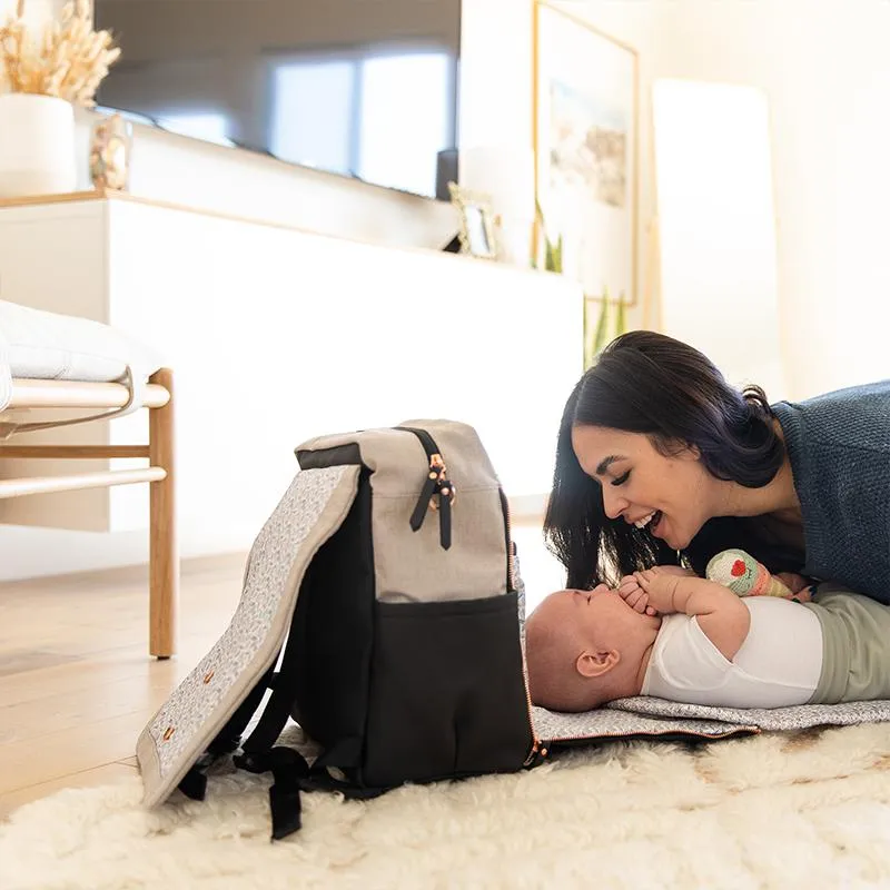 Petunia Backpack Sand Black